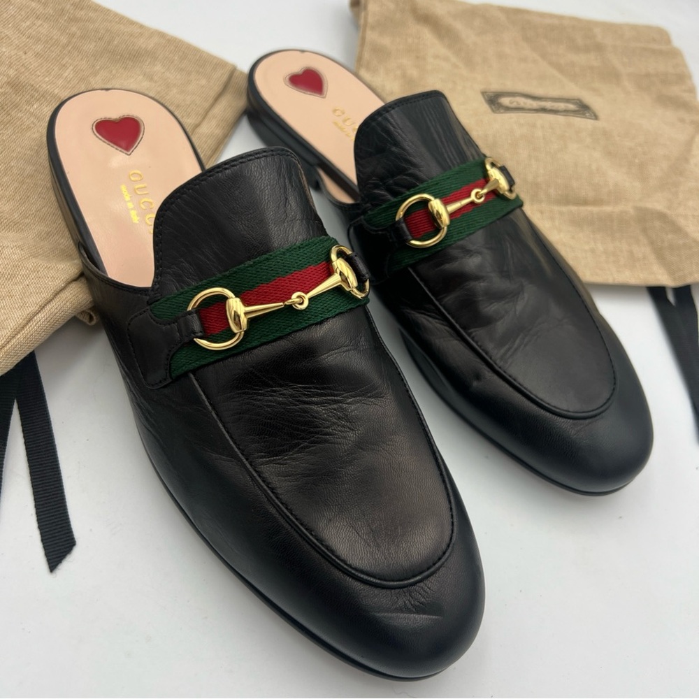 Gucci Black Leather Loafers with Gold and Green Accents